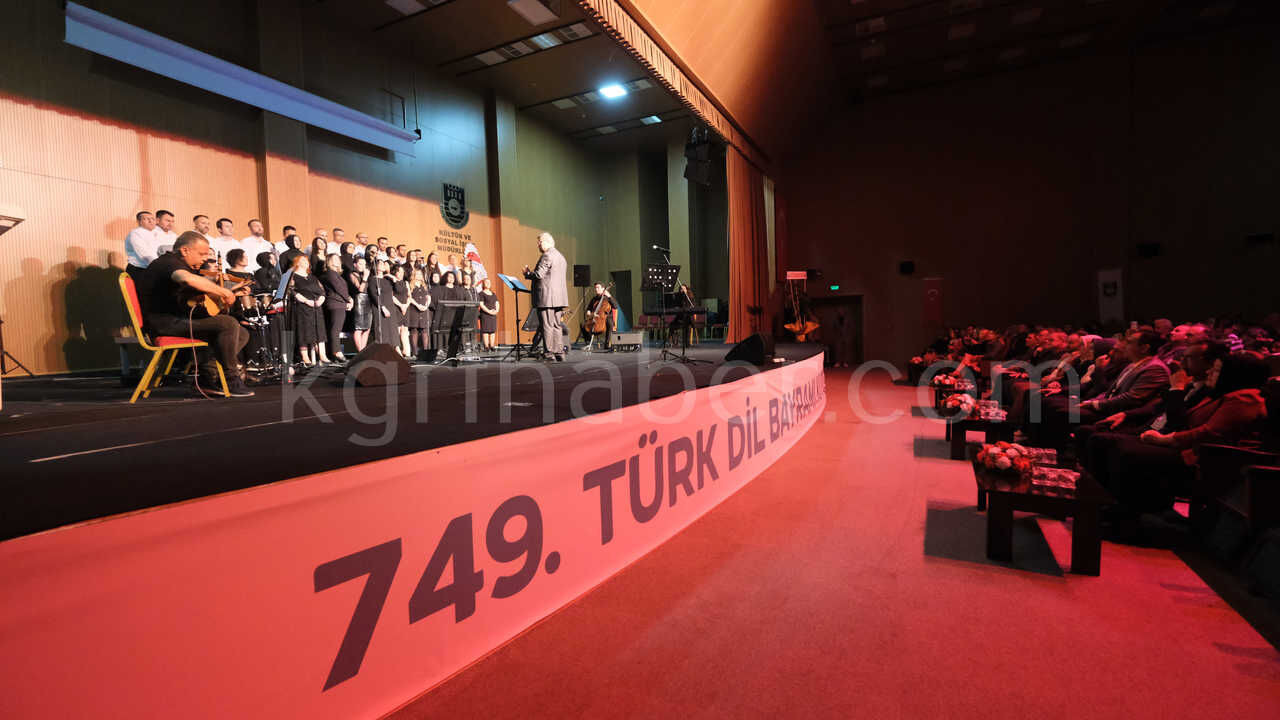 Karamanda Dilimizin Renkleri Konseri Buyuk Begeni Topladi3