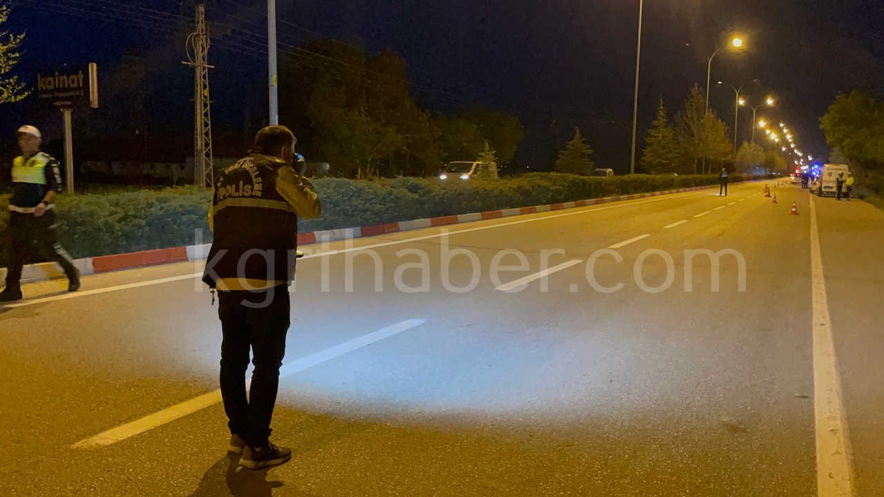 Karamanda Dugun Konvoyunda Feci Kaza 1 Olu 1 Yarali (4)