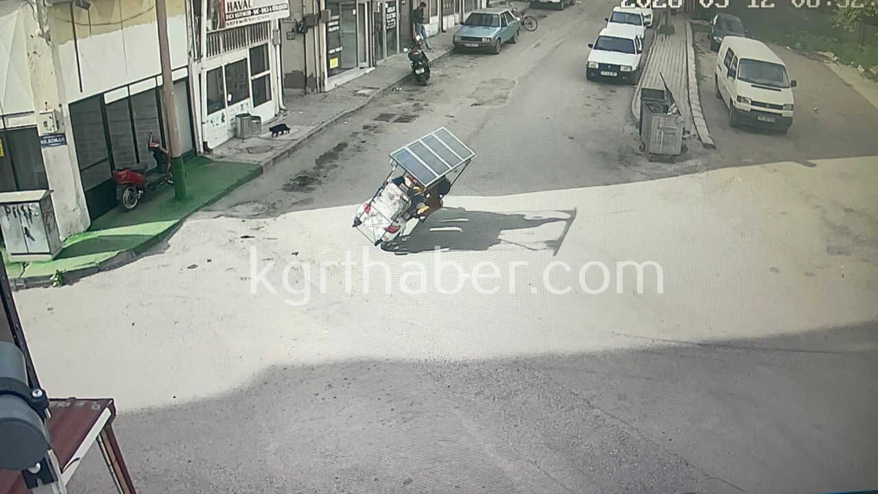 Karamanda Elektrikli Bisikletin Altinda Kalan Yasli Adam Yaralandi1