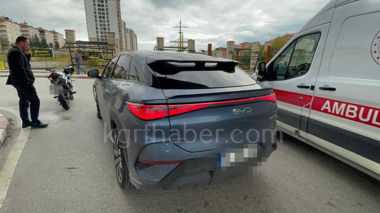 Karamanda Otomobil Motosiklete Arkadan Carpti 1 Yarali8