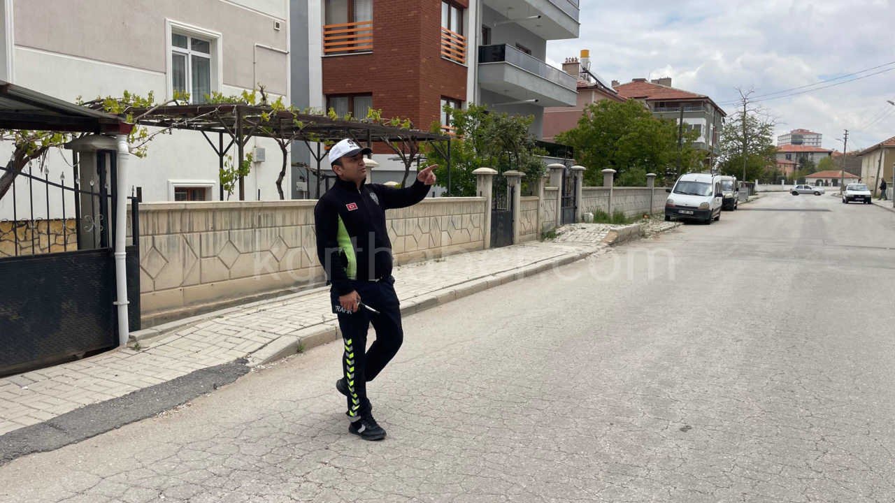Karamanda Otomobilin Carptigi Ilkokul Ogrencisi Yaralandi2