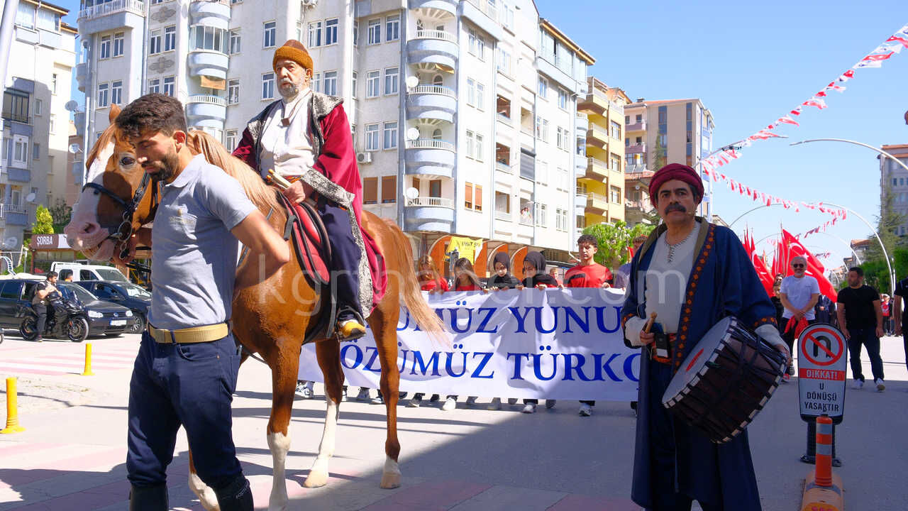 Karamanda Turk Dil Bayrami Coskusu Turk Dili Yuruyusu Gerceklestirildi16