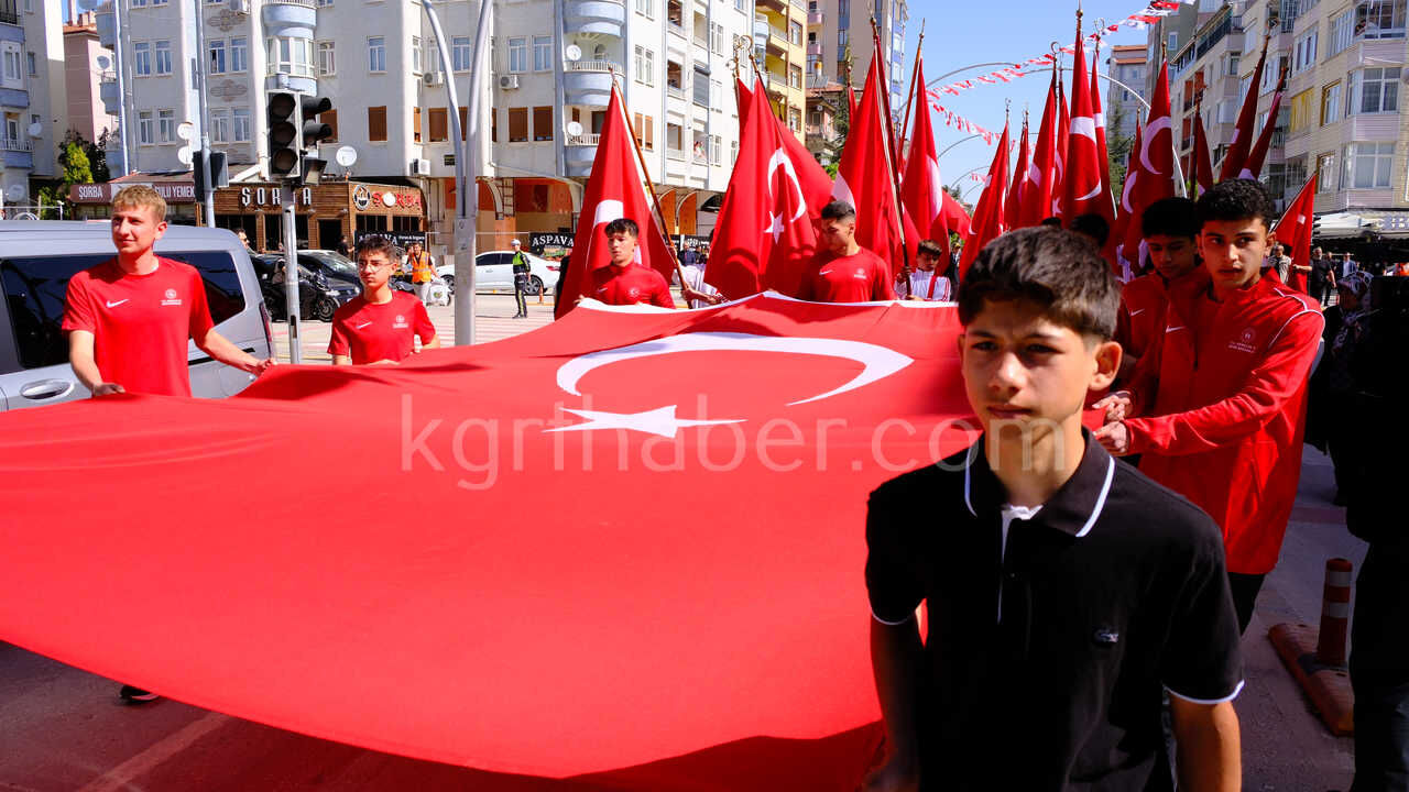 Karamanda Turk Dil Bayrami Coskusu Turk Dili Yuruyusu Gerceklestirildi17