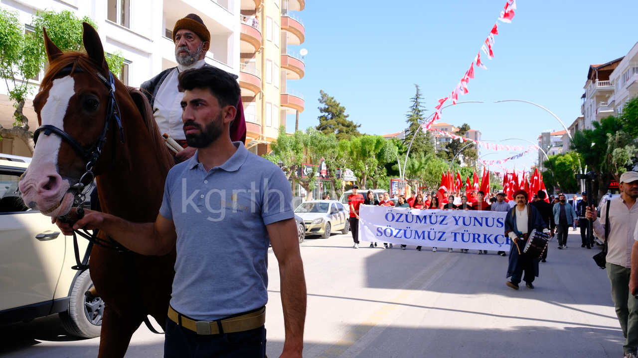 Karamanda Turk Dil Bayrami Coskusu Turk Dili Yuruyusu Gerceklestirildi21