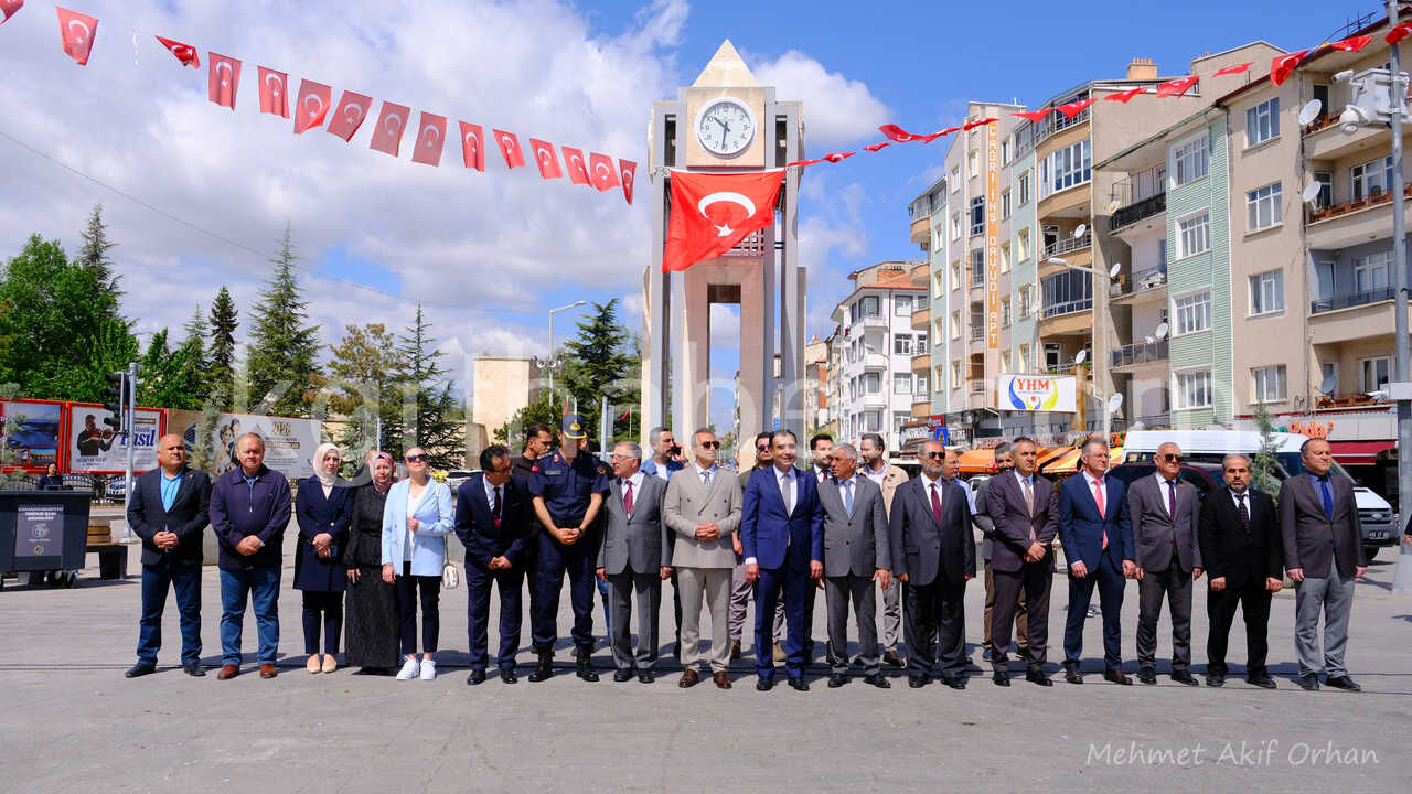 Karamanda Turk Dil Bayrami Kutlamalarinda Renkli Goruntuler11
