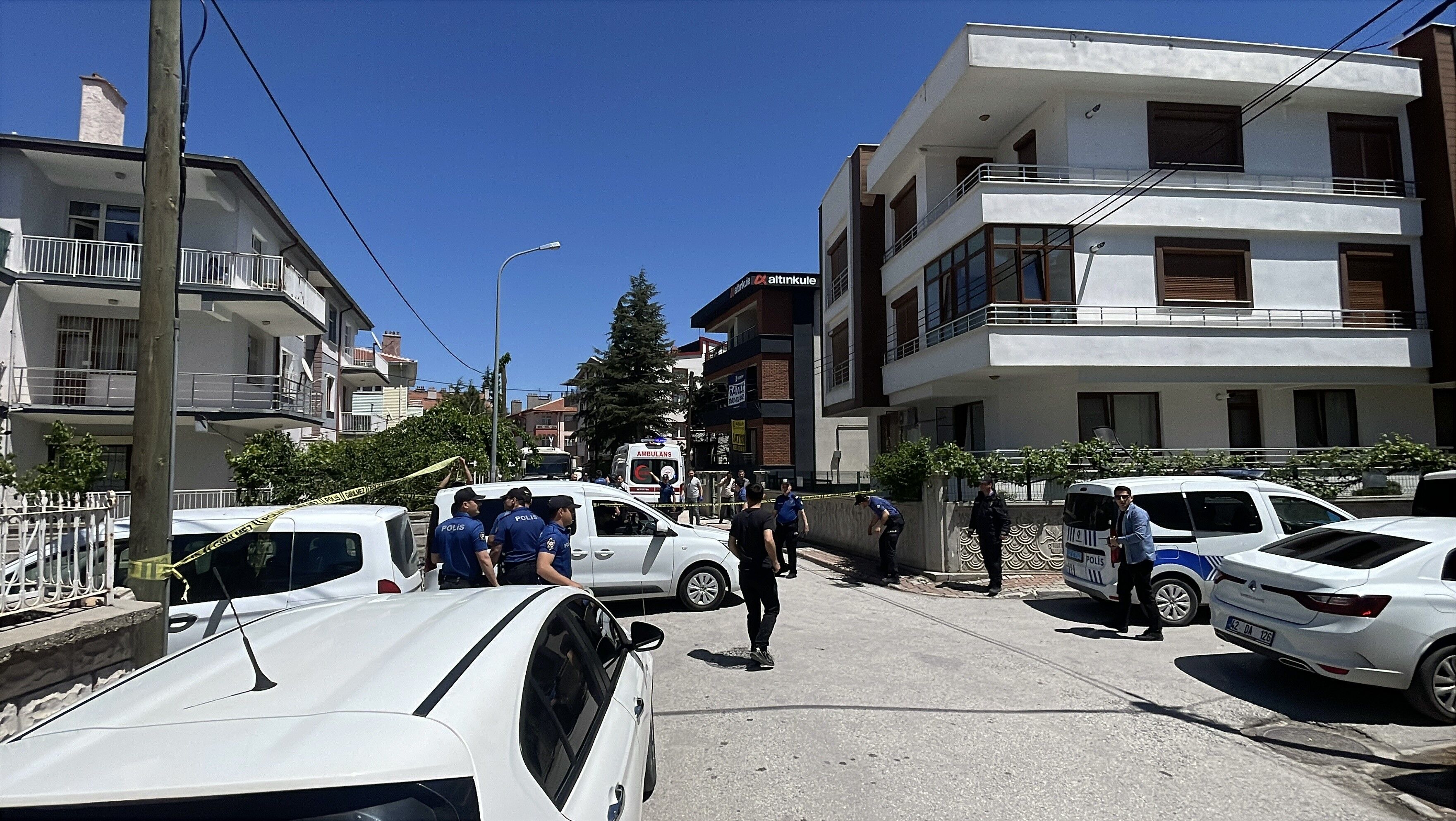 Konyada Aile Dehseti Anne Ve Babasini Oldurdu (2)