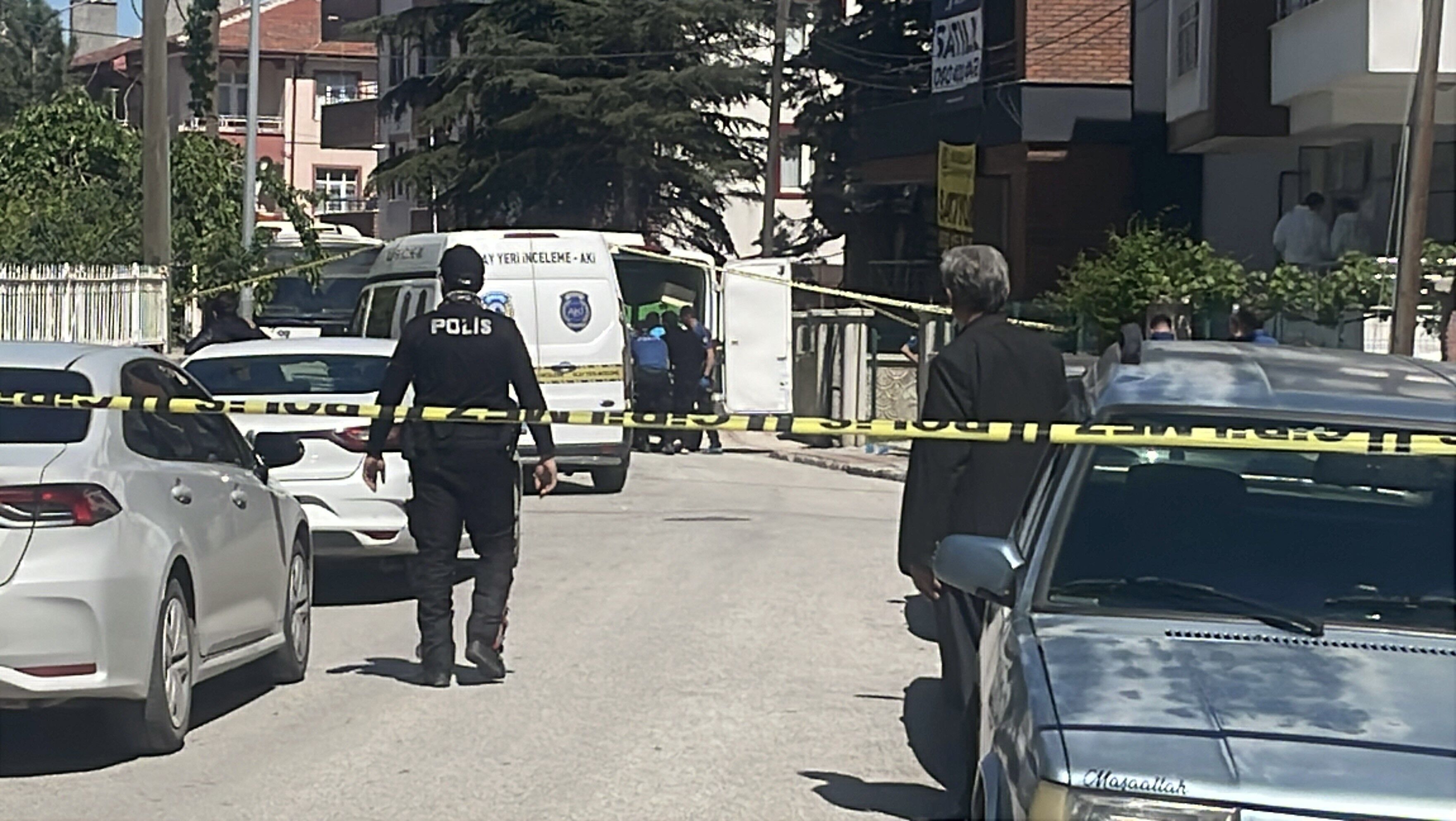 Konyada Aile Dehseti Anne Ve Babasini Oldurdu (3)