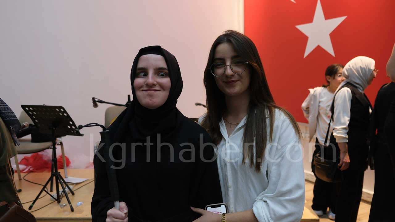 Lisenin Yil Sonu Konserinde Gorme Engelli Firdevs Performansiyla Geceye Damga Vurdu7
