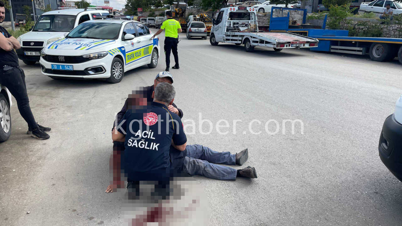 Motosikletin Devrilerek Suruklendigi Kaza Ani Kameraya Yansidi7