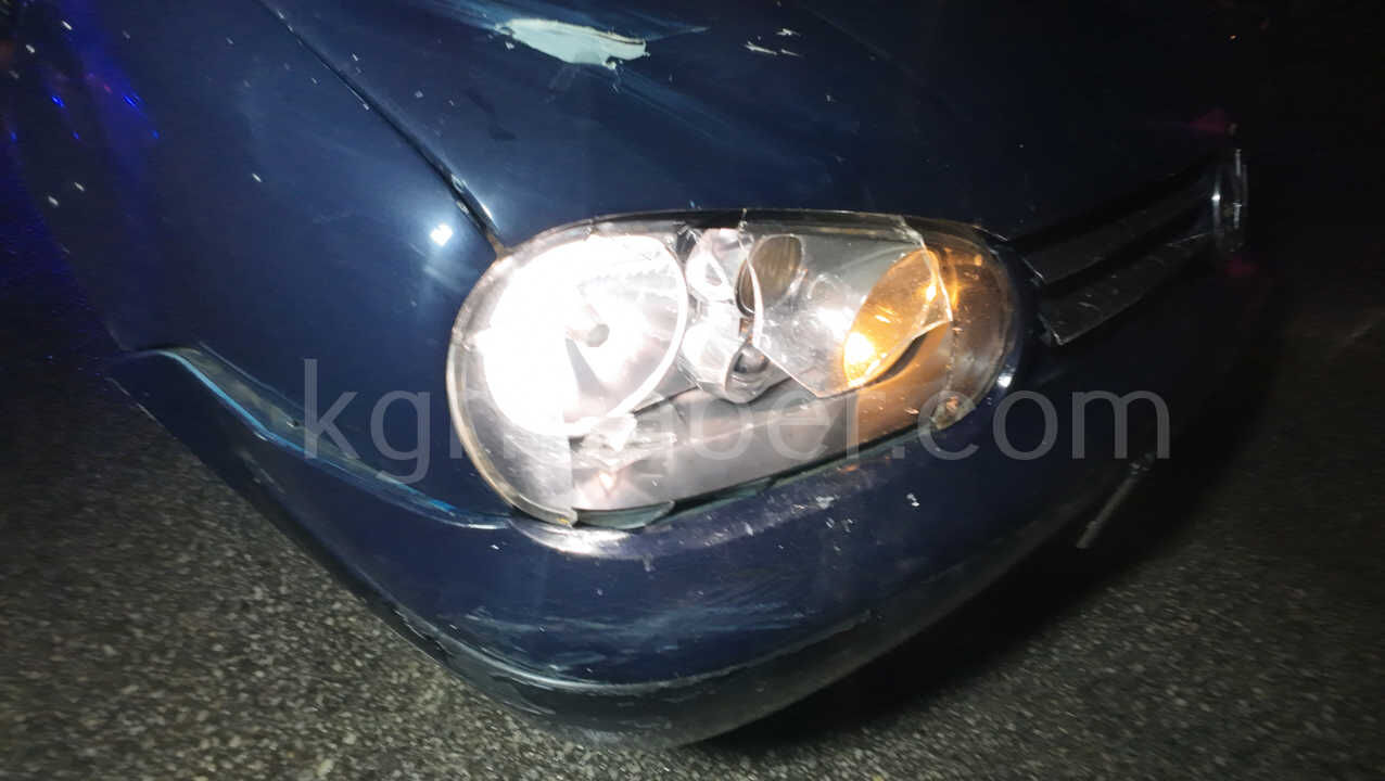 Otomobil Yolun Karsisina Gecmeye Calisan Yasli Adama Carpti 1 Yarali5