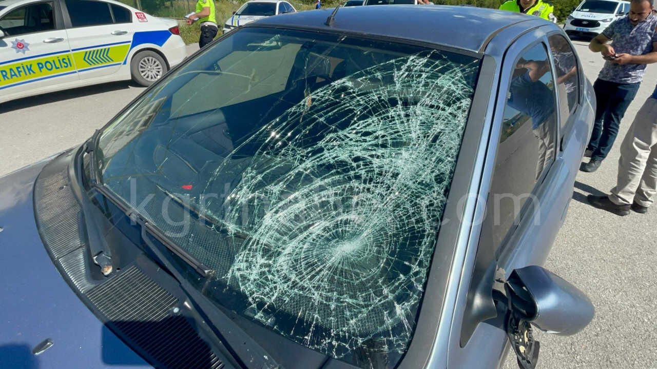 Otomobille Carpisan Motosiklet Surucusu Agir Yaralandi3
