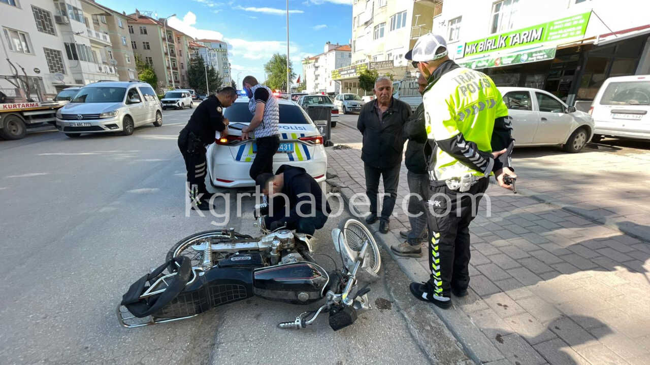 Polisi Gorunce Motosikleti Birakip Kacti Sasesi Kazinmis Ve Duz Kontak Yapilmis Cikti0