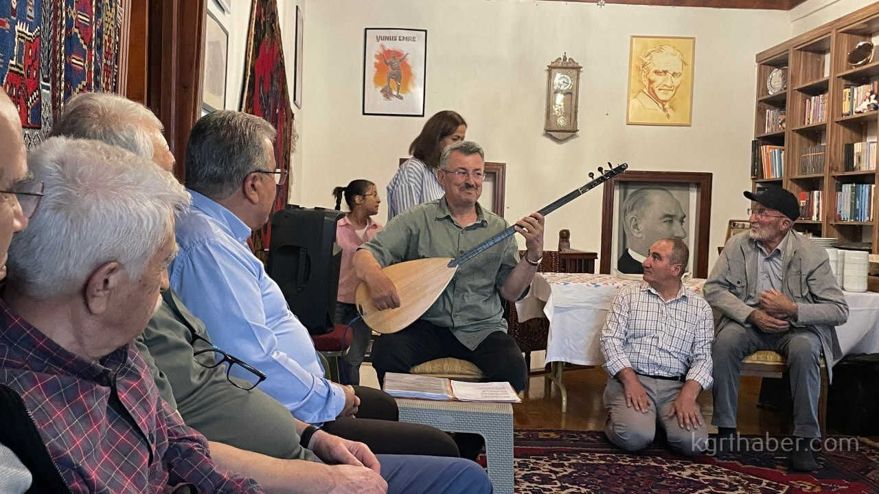 Eski Baskan Yasar Evcen Acikladi Karamanin Kultur Merkezi Olacak0