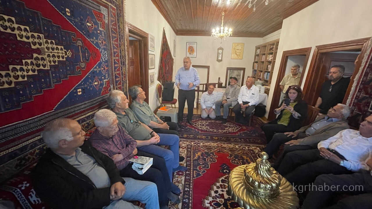Eski Baskan Yasar Evcen Acikladi Karamanin Kultur Merkezi Olacak1