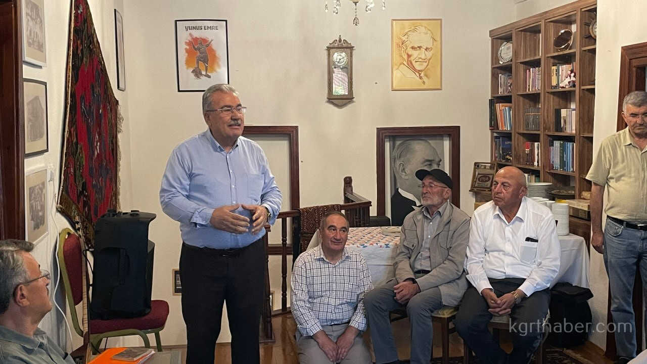 Eski Baskan Yasar Evcen Acikladi Karamanin Kultur Merkezi Olacak3