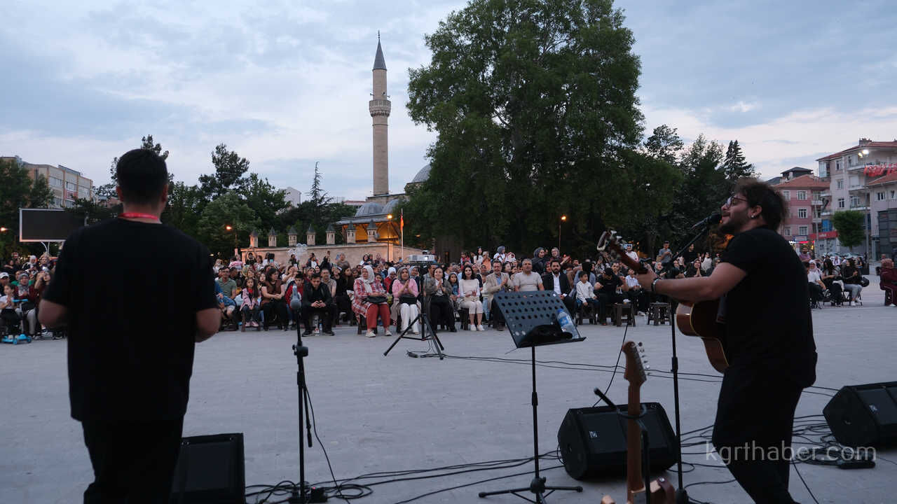 Gezen Sinema Tiri Karamanlilarla Bulustu4