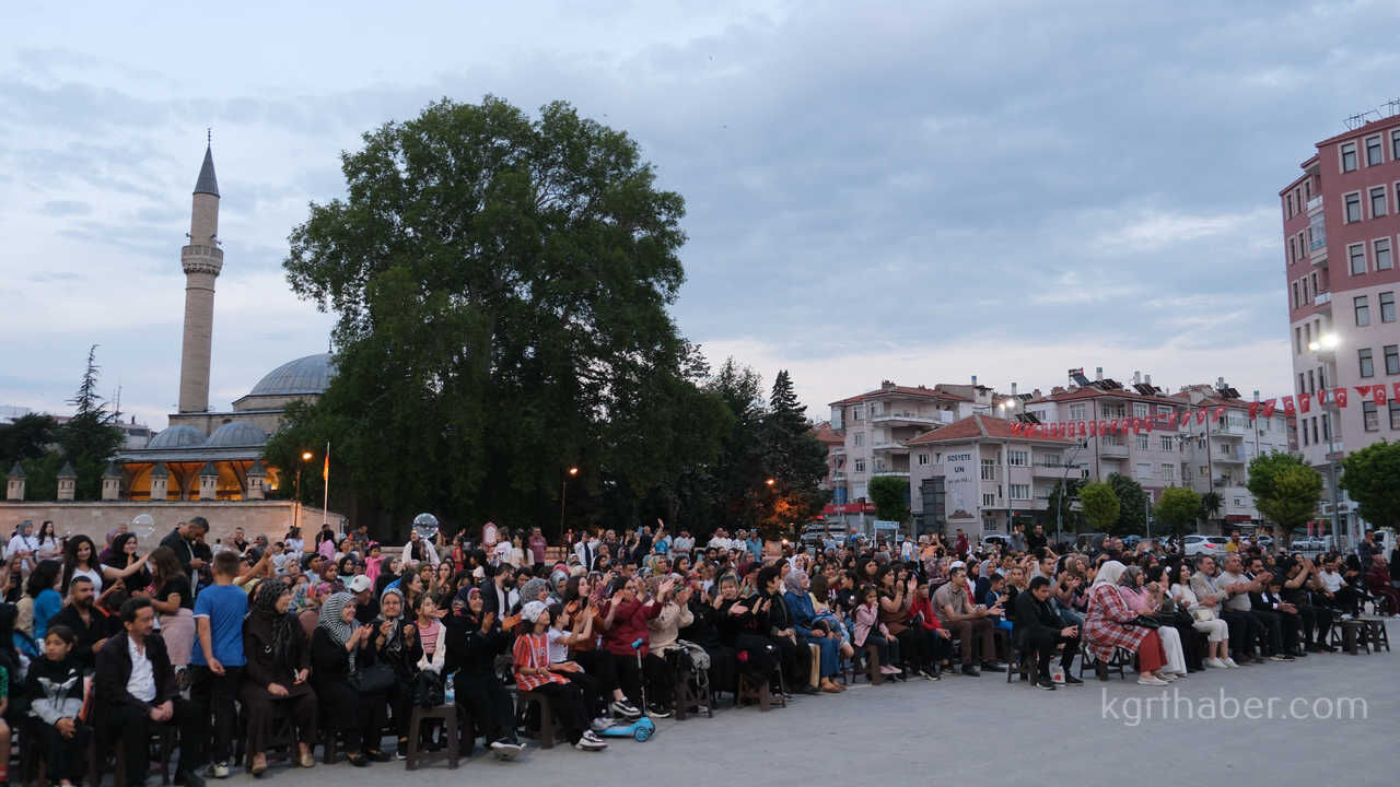 Gezen Sinema Tiri Karamanlilarla Bulustu5