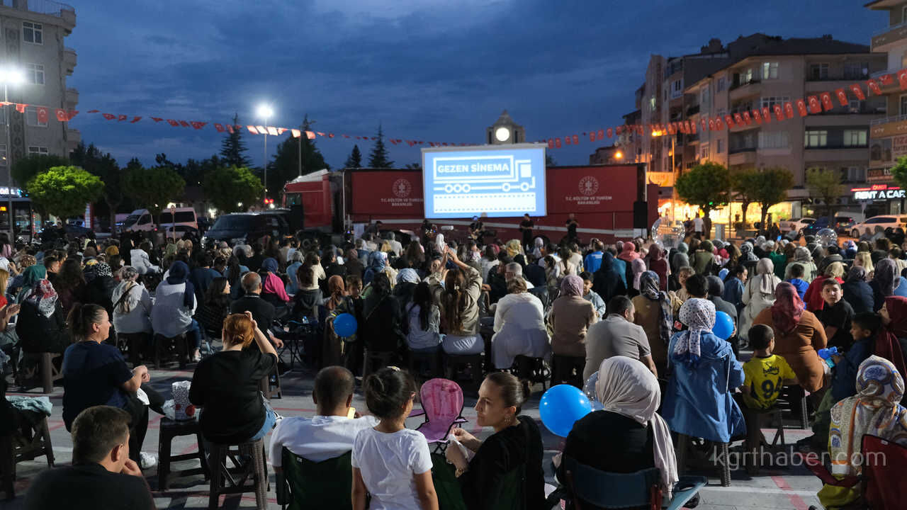 Gezen Sinema Tiri Karamanlilarla Bulustu6