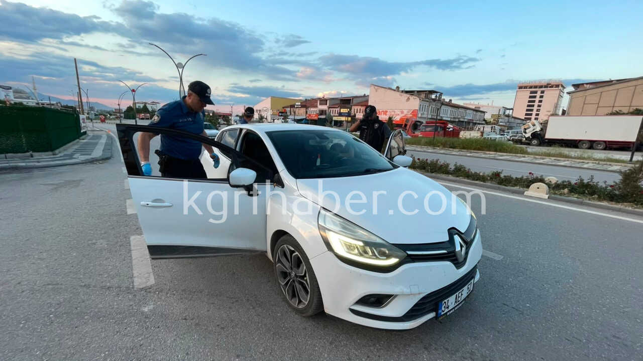 Karamanda 8 Farkli Noktada Narkotik Uygulamasi3
