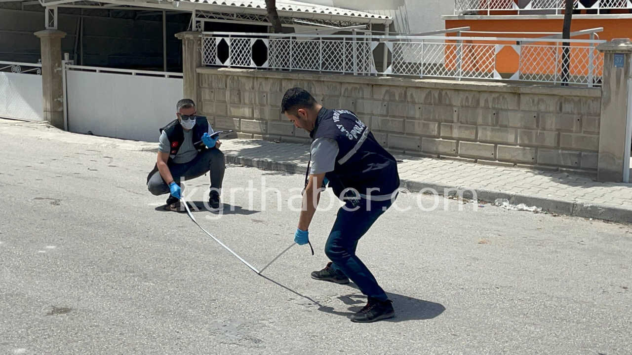 Karamanda Bicakli Kavga 1 Agir Yarali (1)