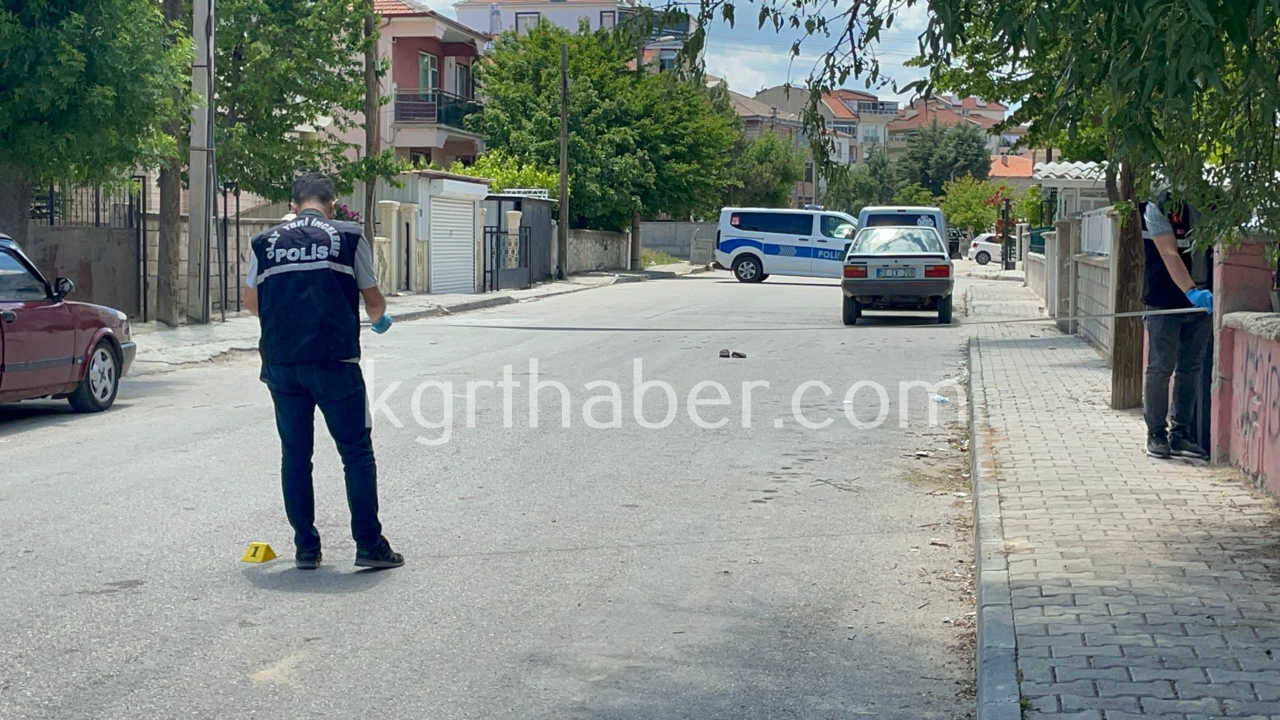 Karamanda Bicakli Kavga 1 Agir Yarali (11)