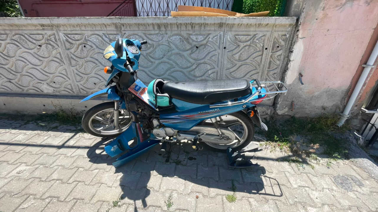 Karamanda Cip Ile Motosiklet Carpisti 1 Kisi Yarali0