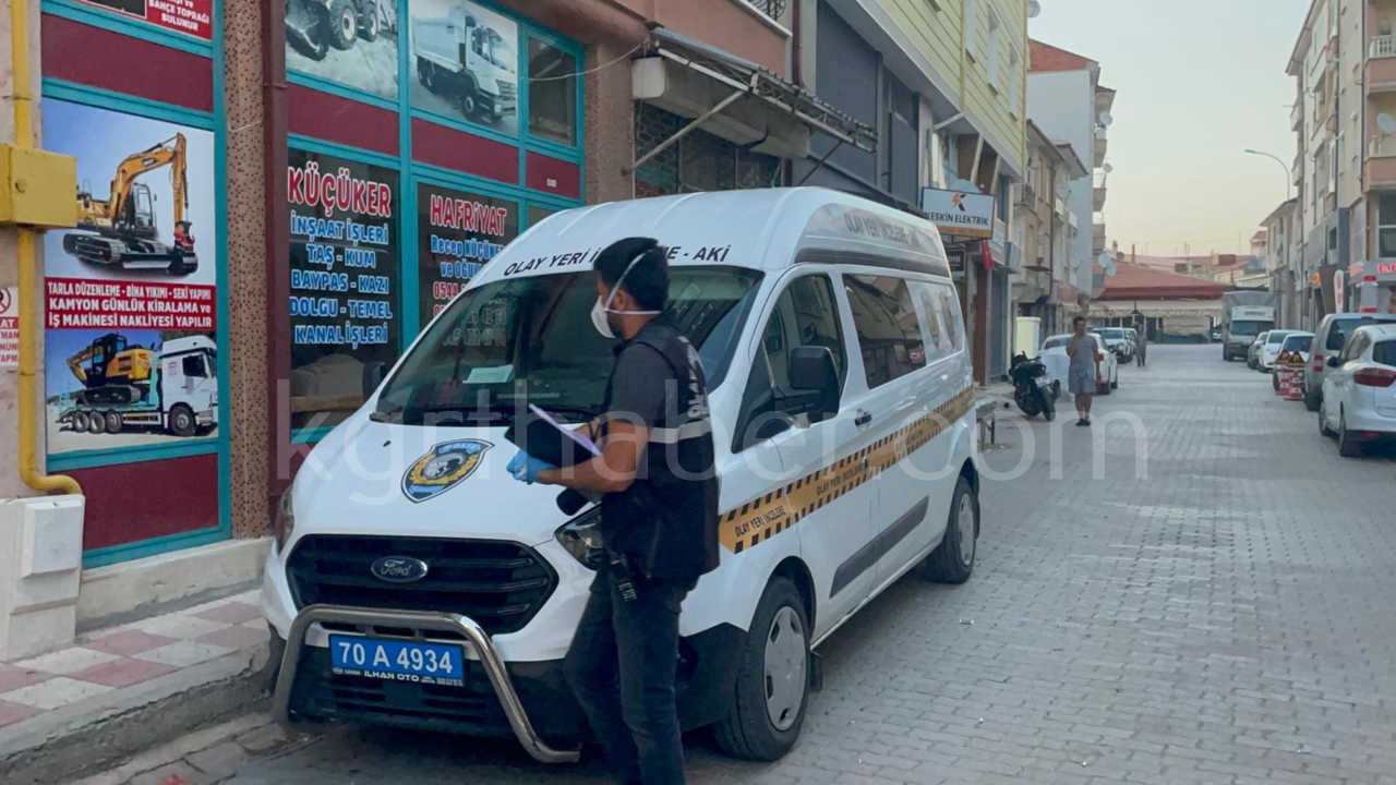 Karamanda Evde Cikan Kavga Kanli Bitti 20 Yasindaki Genc Kadin Bicaklandi2