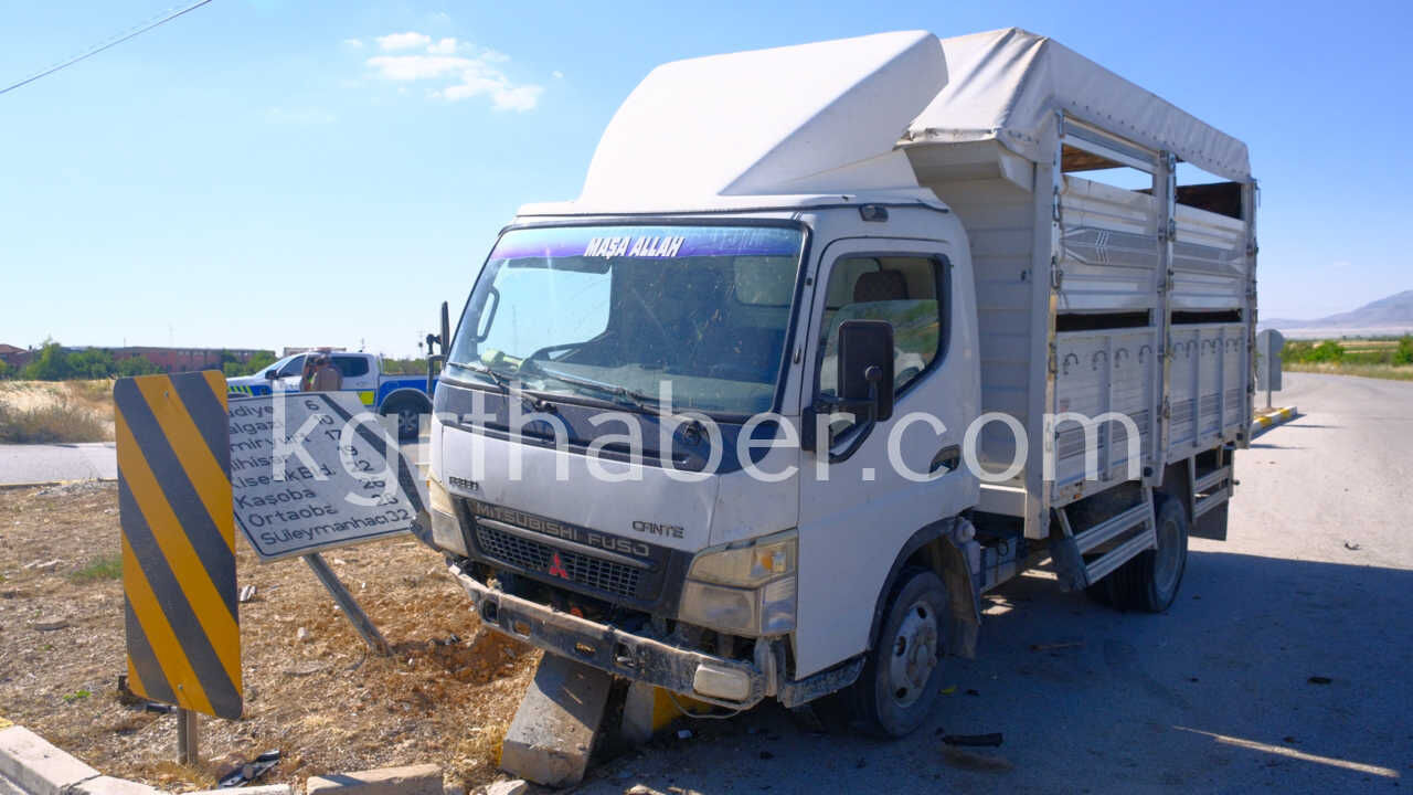 Karamanda Hafif Ticari Arac Ile Kamyonet Carpisti 1 Yarali2