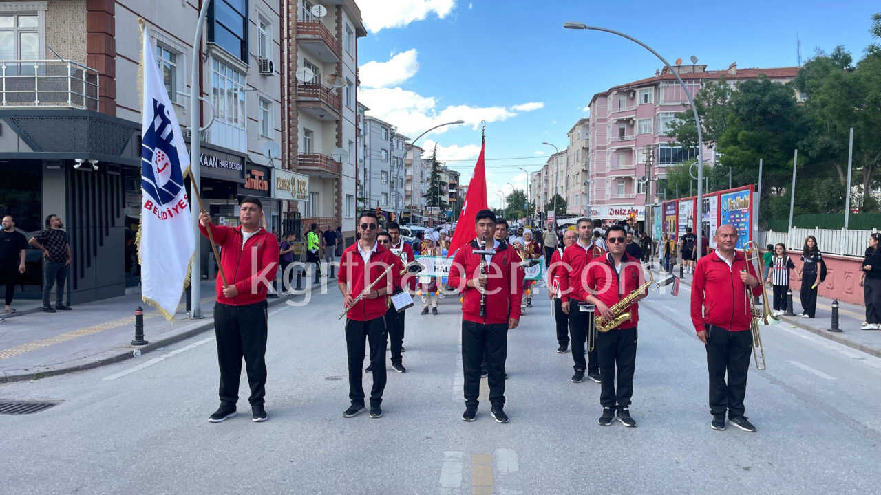 Karamanda Hayat Boyu Ogrenme Haftasi Etkinlikleri Yuruyusle Basladi1