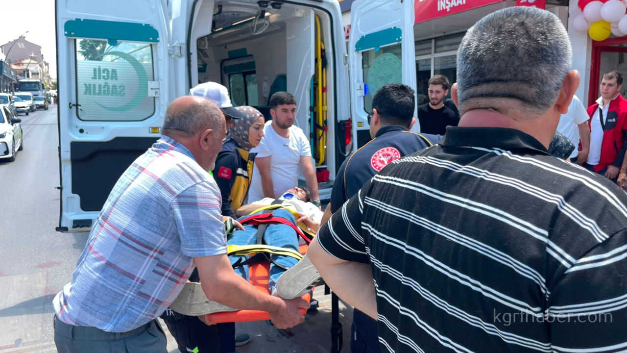 Karamanda Kaza Genc Motosikletli Yaralandi1