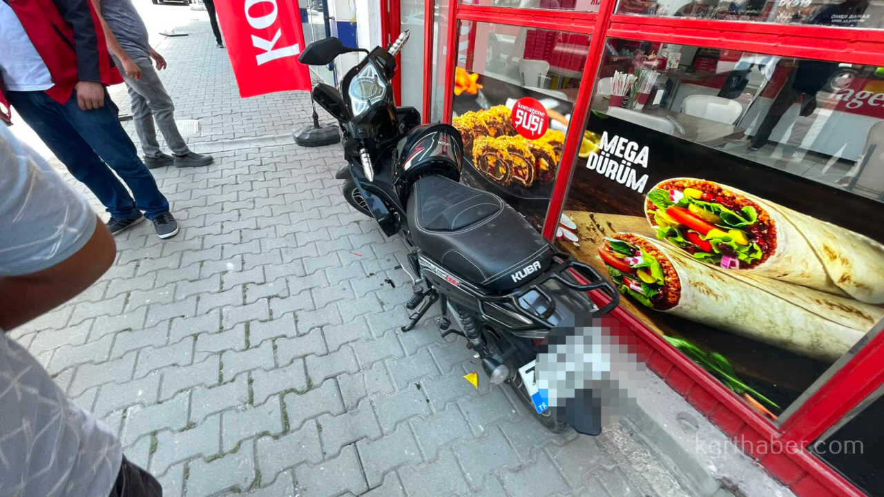 Karamanda Kaza Genc Motosikletli Yaralandi6