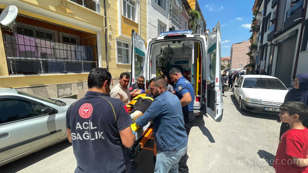 Karamanda Otomobil Ile Motosiklet Carpisti Anne Ve Kizi Yaralandi1