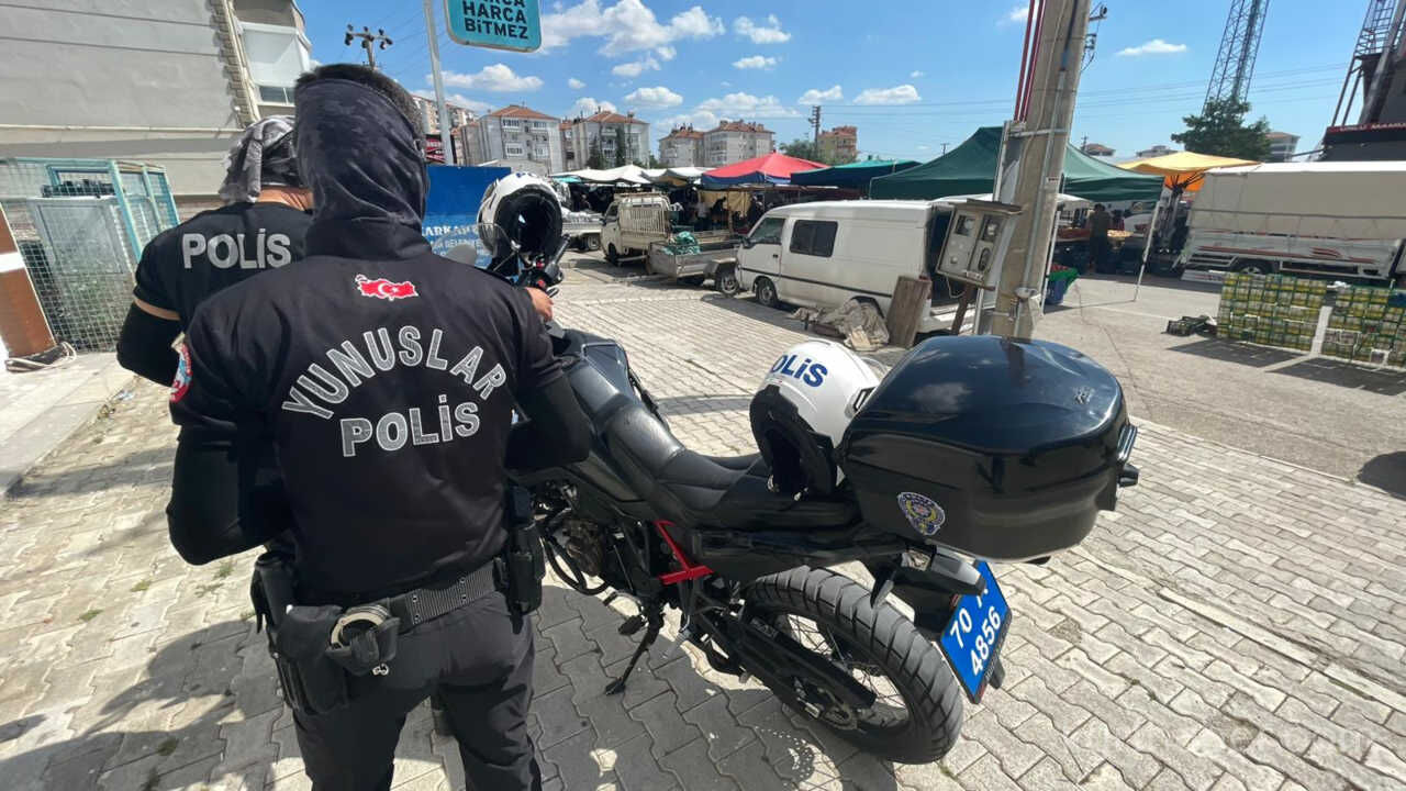 Karamanda Semt Pazarinda Kavga Polis Ekipleri Sevk Edildi0