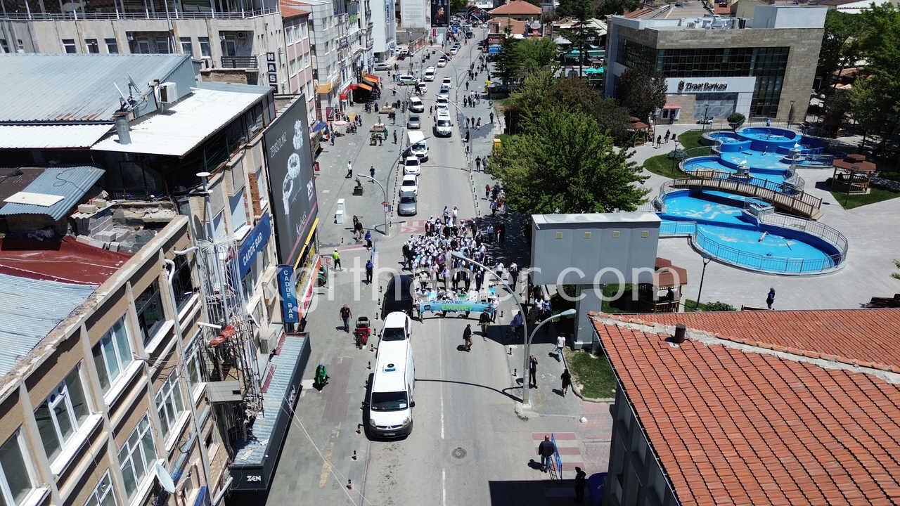 Karamanda Turkiye Cevre Haftasi Kutlamalari Yuruyusle Basladi0