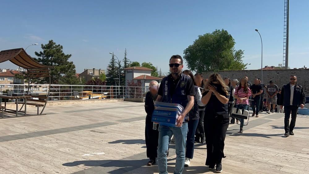 Karamanin Da Dahil Oldugu Operasyonda 34 Supheli Adliyede1