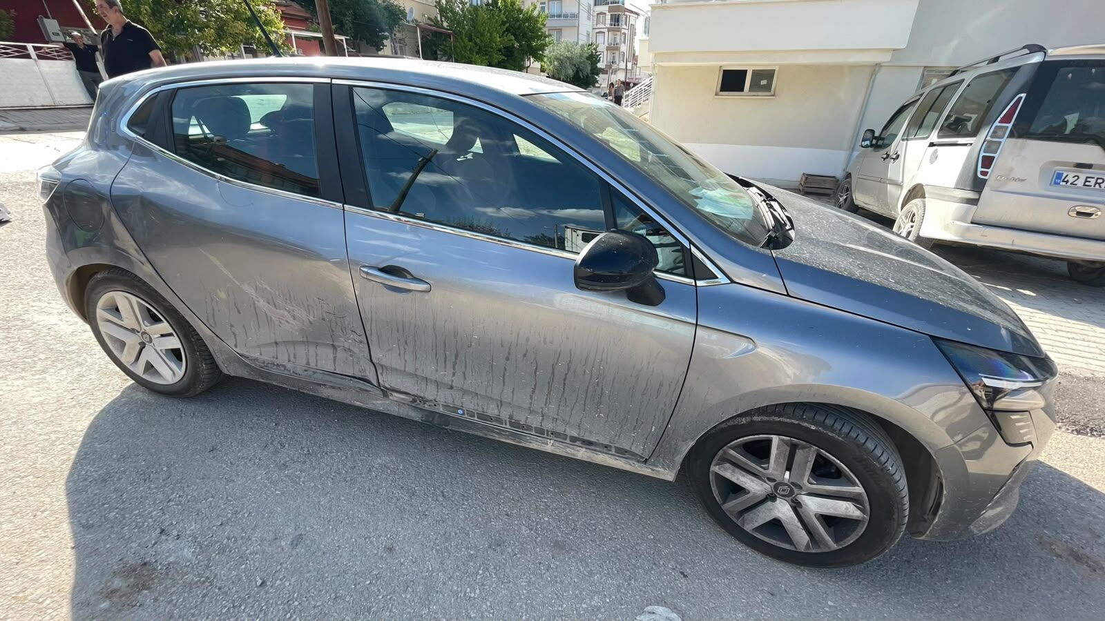 Kavsakta Devrilen 3 Tekerlekli Bisikletteki Anne Ve Kizi Yaralandi (1)