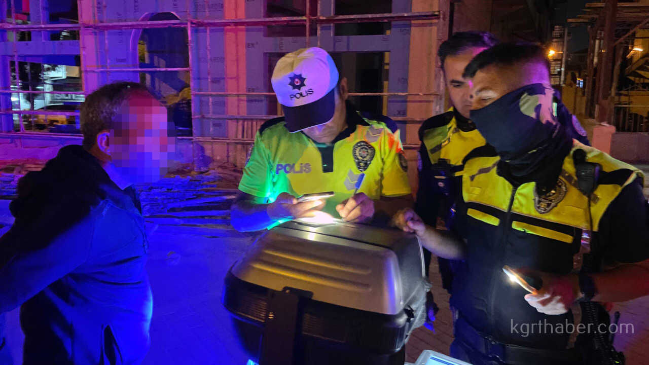 Kirmizi Isik Ihlali Yapan Surucu Alkollu Cikti 74 Bin Lira Ceza7