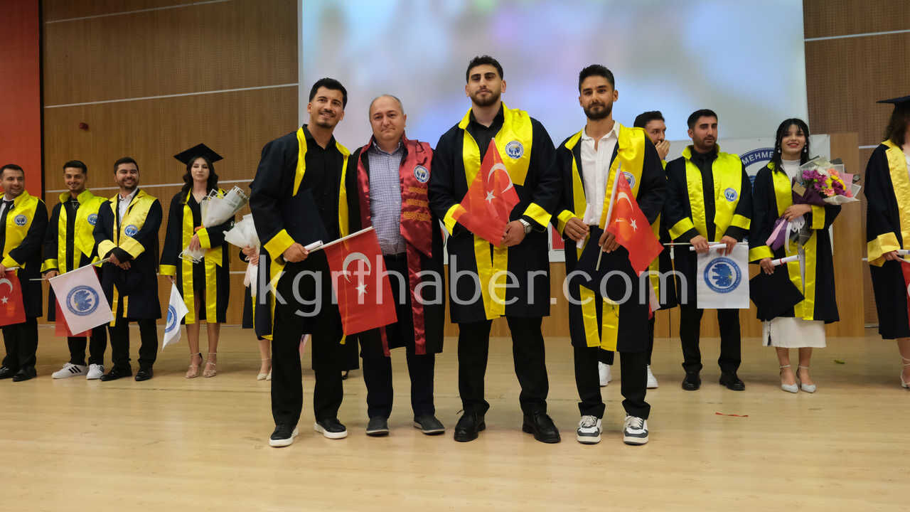 Kmu Spor Bilimleri Fakultesinde Mezuniyet Coskusu12