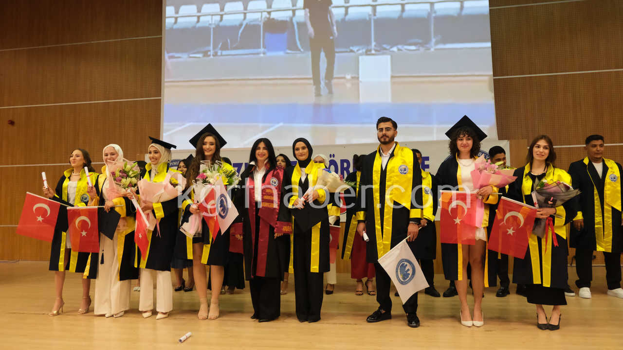 Kmu Spor Bilimleri Fakultesinde Mezuniyet Coskusu7