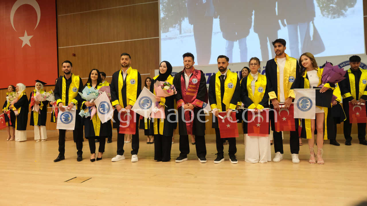 Kmu Spor Bilimleri Fakultesinde Mezuniyet Coskusu8