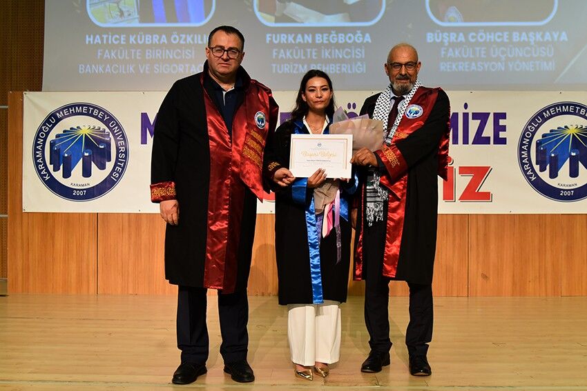 Kmu Uygulamali Bilimler Fakultesinde Mezuniyet Heyecani (8)
