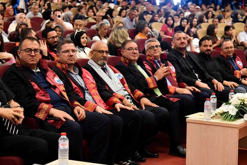 Kmu Uygulamali Bilimler Fakultesinde Mezuniyet Heyecani (9)