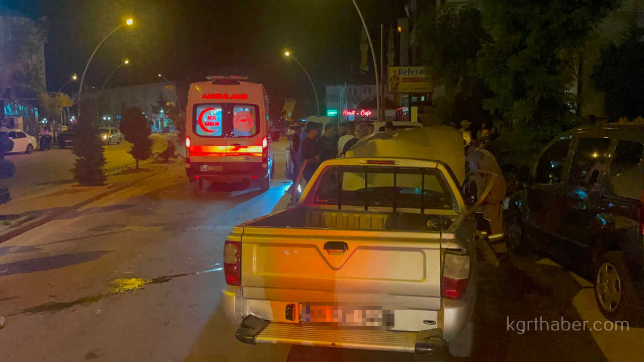 Kontrolden Cikan Pikap Karsi Seride Gecerek Park Halindeki Araclara Carpti 1 Yarali7