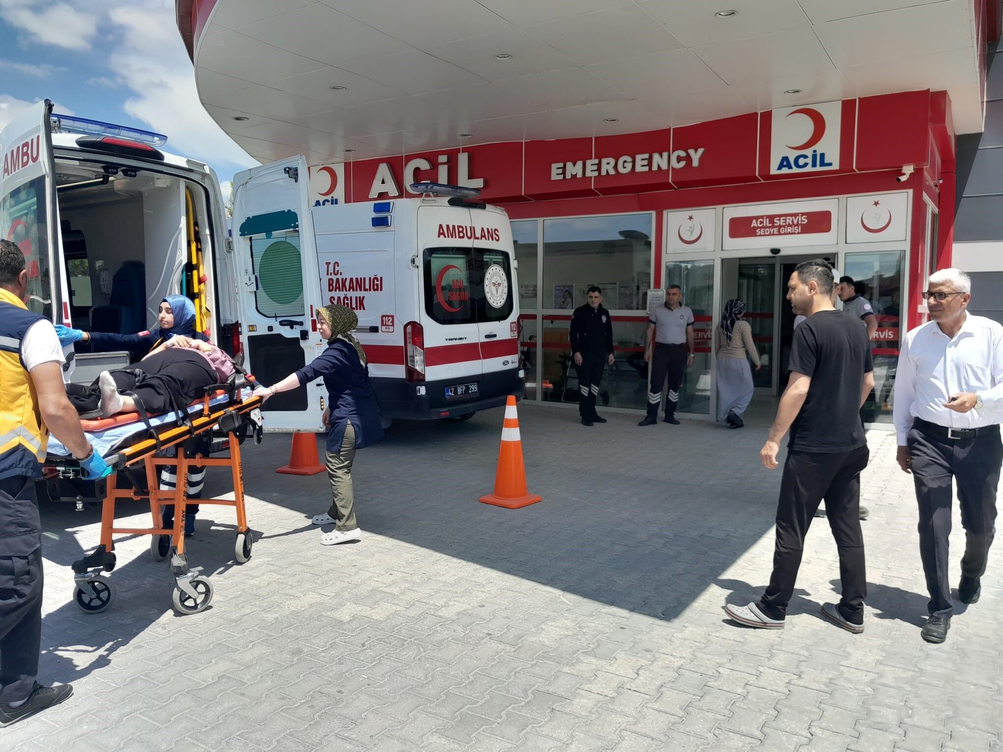 Konyada Kontrolden Cikan Otomobil Takla Atti Ayni Aileden 4 Kisi Yaralandi (2)