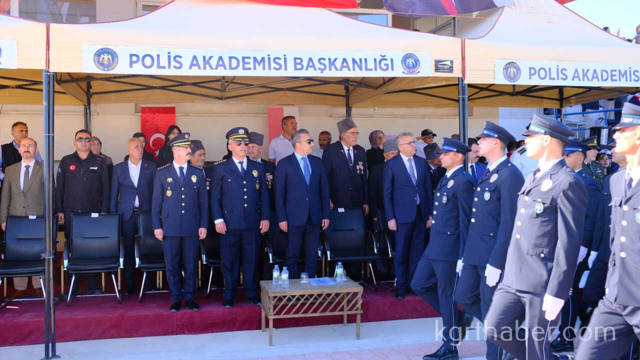 Pomem Mezuniyet Evlilik Teklifi13