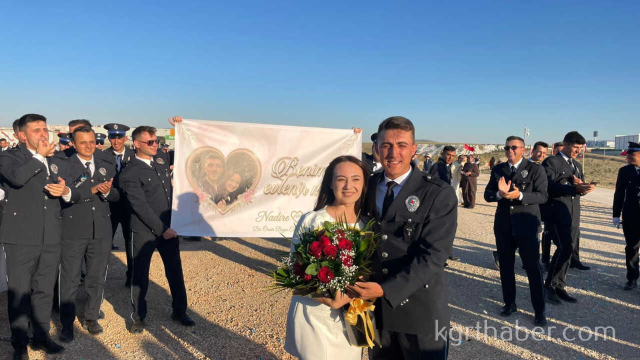 Pomem Mezuniyet Evlilik Teklifi35