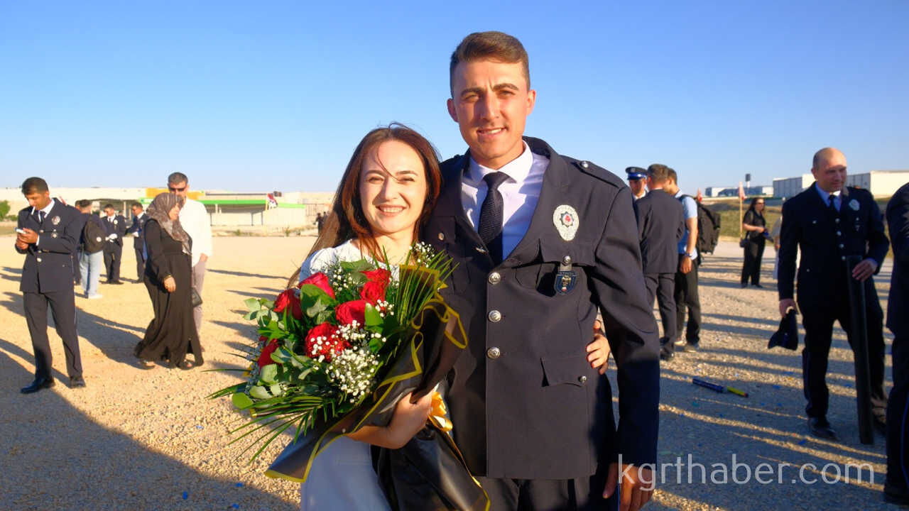 Pomem Mezuniyet Evlilik Teklifi6
