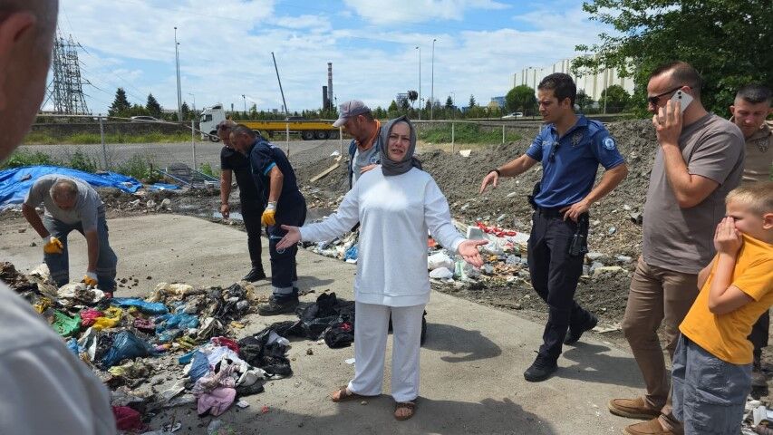 Altin Dolu Cantayi Cop Diye Aldilar Coplukte Nefes Kesen Arama (1)