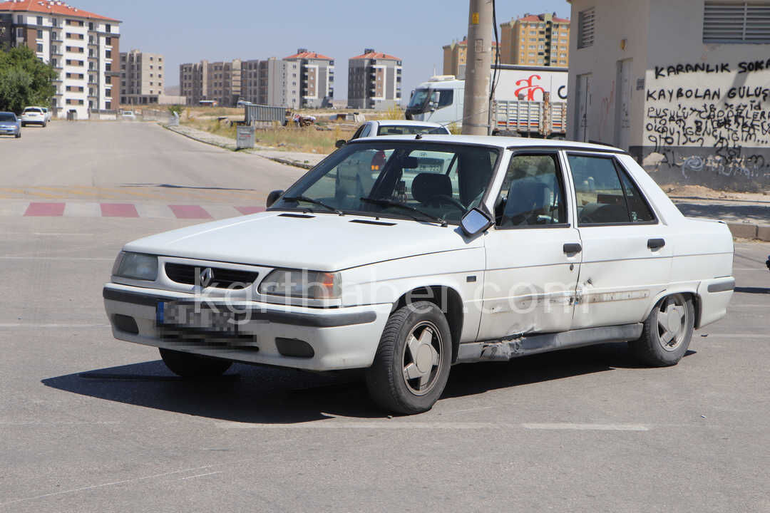 Bulvarda Otomobil Ile Motosiklet Carpisti 1 Yarali0
