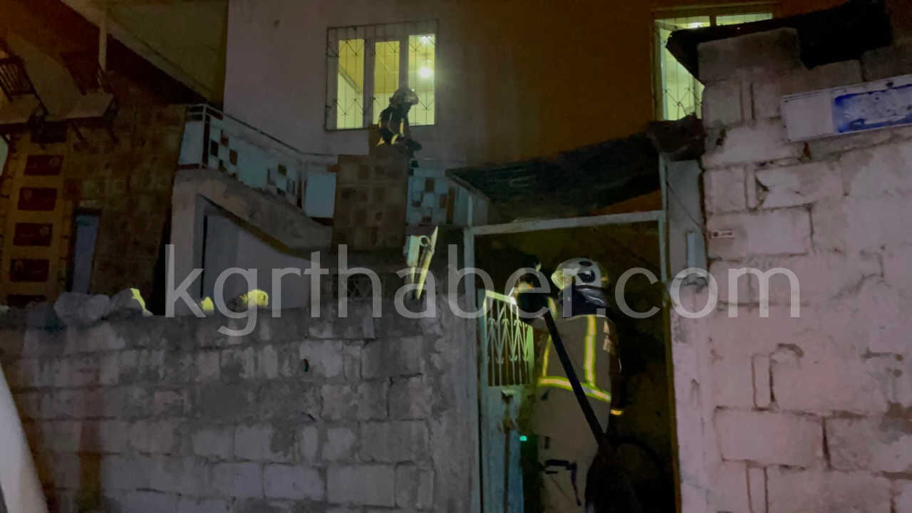 Camasir Makinesinde Yangin Cikti Itfaiye Sondurdu4